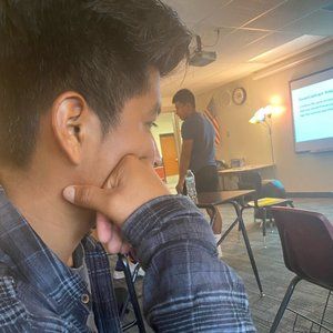 Meet your Posher, Luis